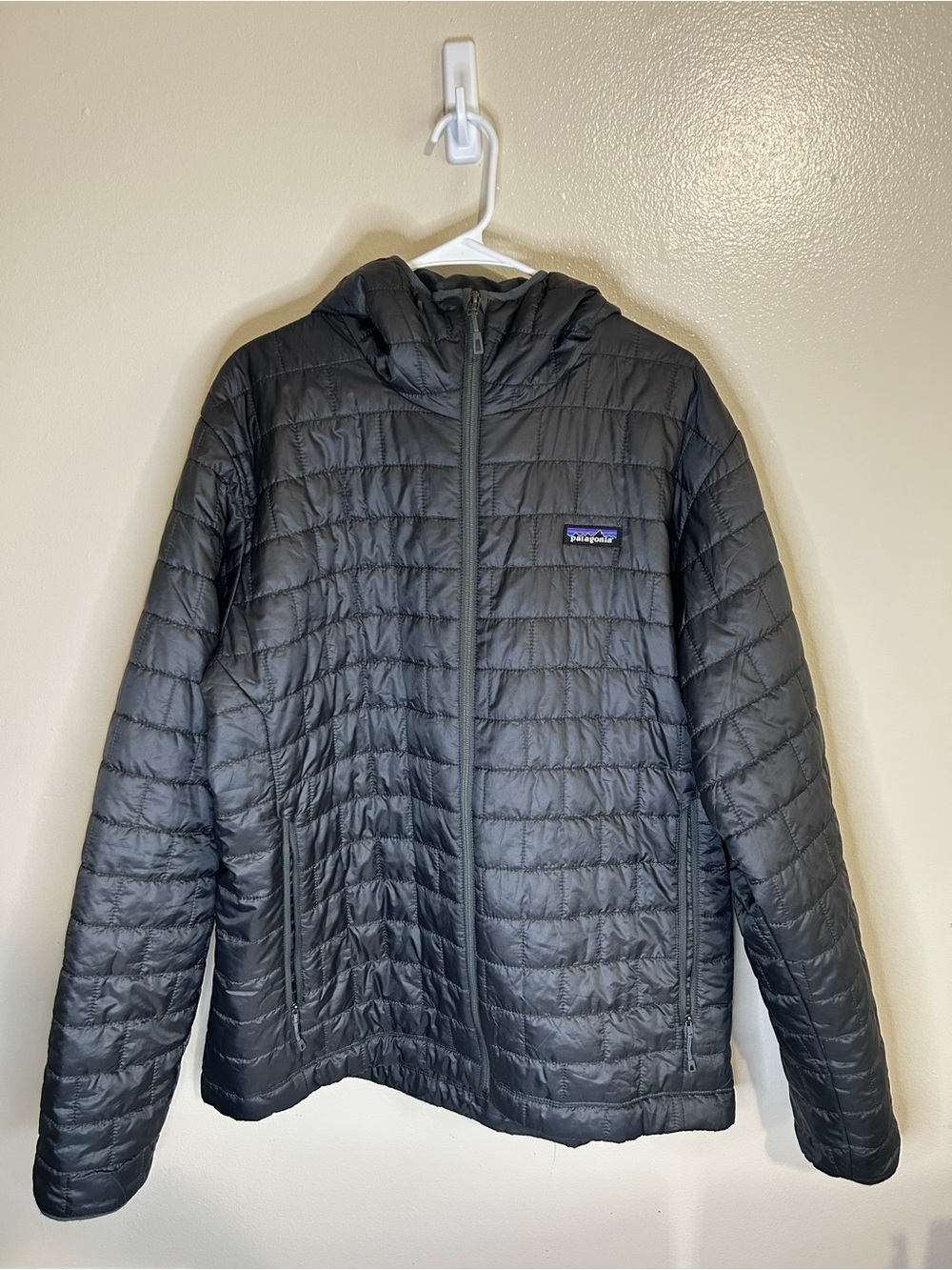 Patagonia Men’s Black Quilted Hooded Puffer Jacket